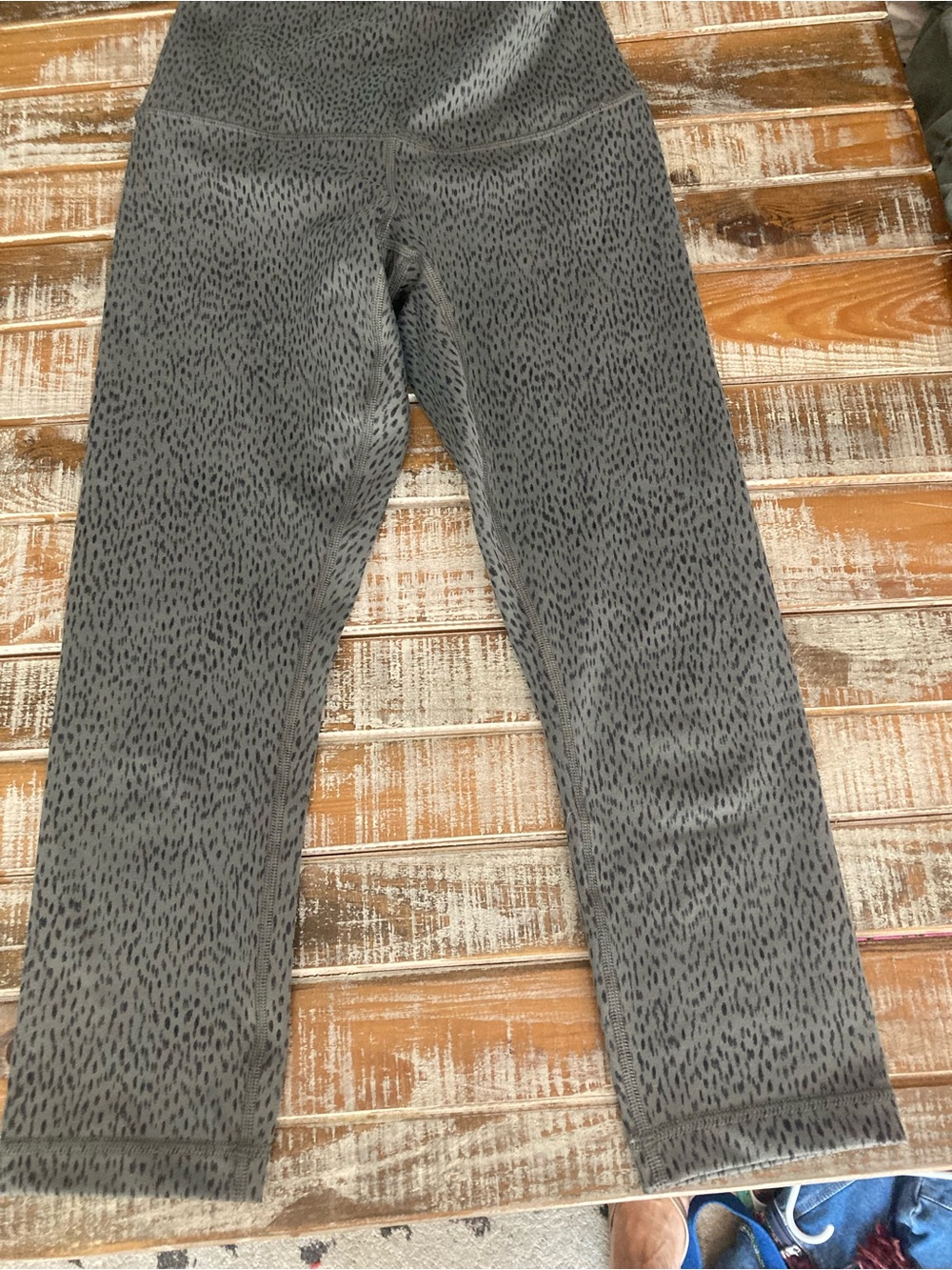 lululemon athletica Gray Speckled Capri Leggings